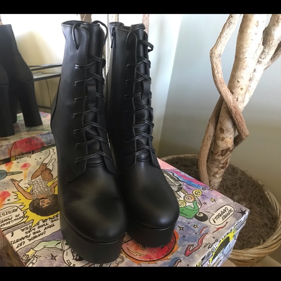 Jeffrey Campbell Platform Boot - Picture 4 of 8